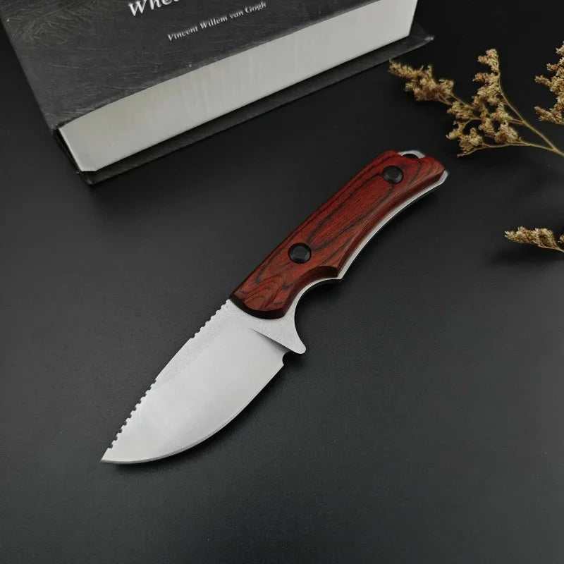 Self-defense EDC with Sheath Knives